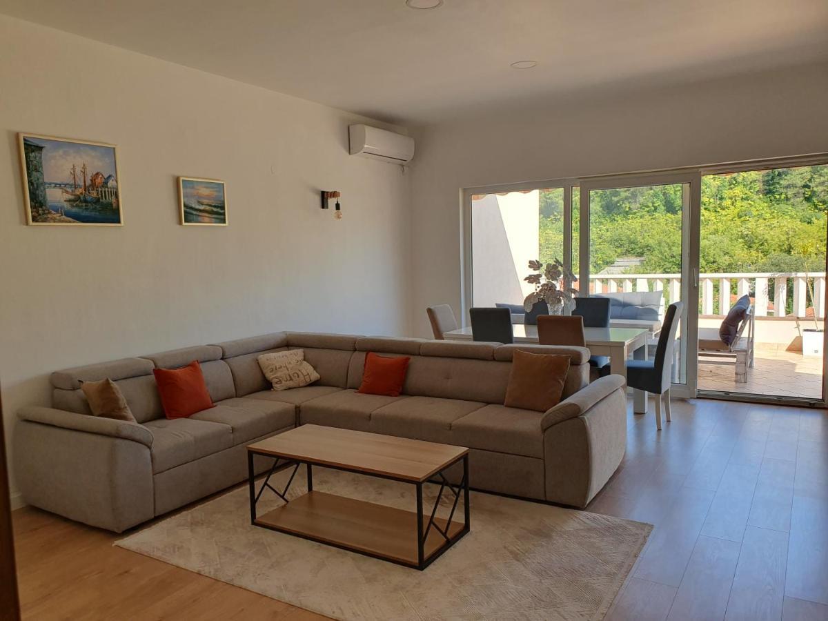 Apartment Faraon Free Private Parking Mostar Exterior photo